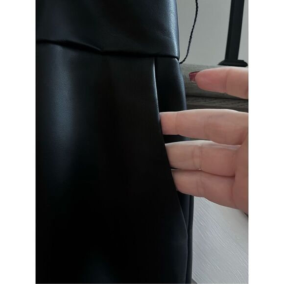Express Black Faux Leather High Waist MIDI Skirt sz 18 NWT - Picture 7 of 10